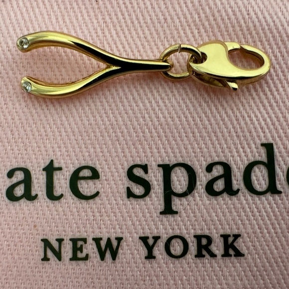 KATE SPADE Wish Bone Vintage 12 KT Gold Charm (No Bracelet) - Picture 3 of 5